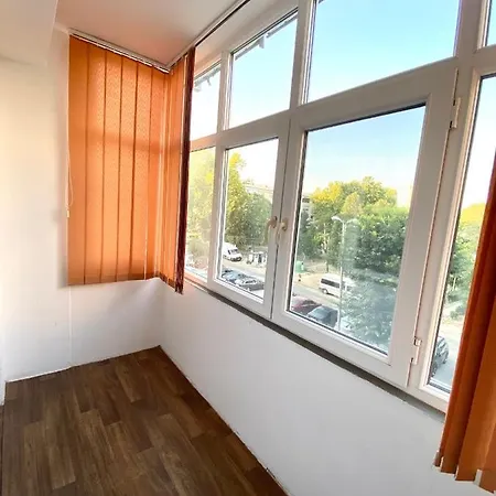 Apartment C By The Sea Constanţa